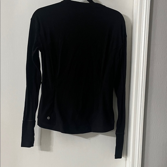 Lululemon Close to Crossing Long Sleeve *Rulu
Black - Picture 6 of 10